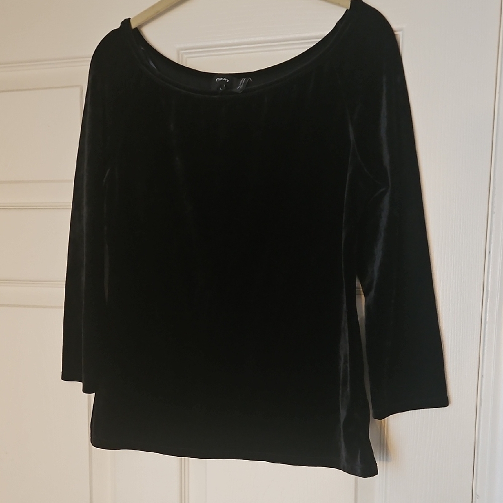 Theory Black Velour  3/4 Sleeve Top